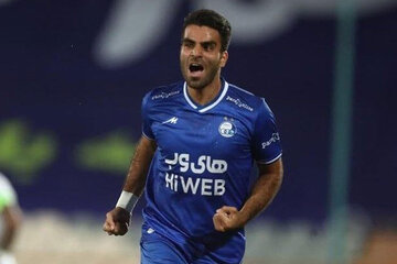 مرادمند و پیشنهاد پرسپولیس: خدا را شکر استقلالی‌ام!