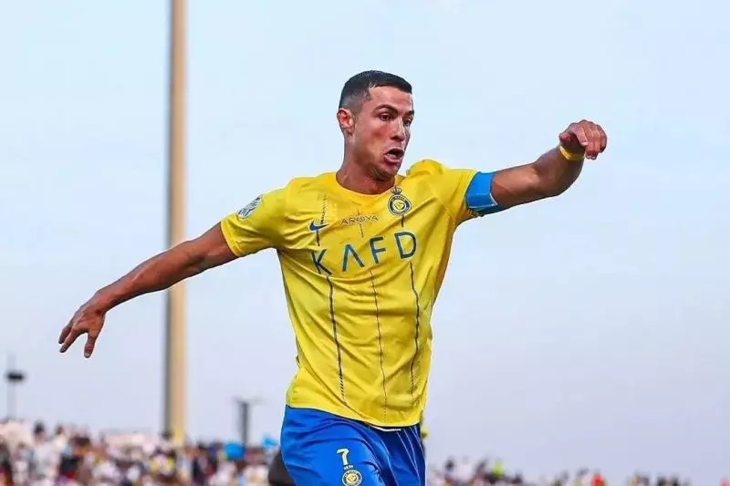 هدفی که رونالدو تا به آن نرسد، بازنشسته نمیشود