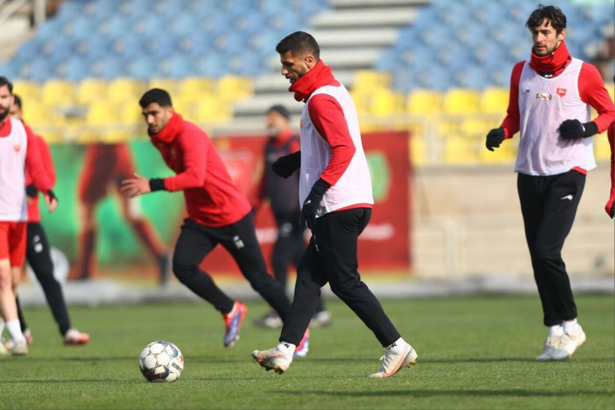 هافبک مصدوم پرسپولیس به مس رفسنجان رسید هافبک مصدوم پرسپولیس به مس رفسنجان رسید