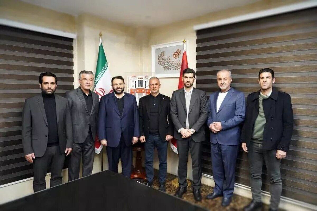 عضو هیات مدیره پرسپولیس: من فرد نزدیک به بانک شهر هستم/ پیج اصلی من اصلا پستی ندارد/ بعد از سالها امنیت اقتصادی و آرامش خوبی در پرسپولیس ایجاد شده