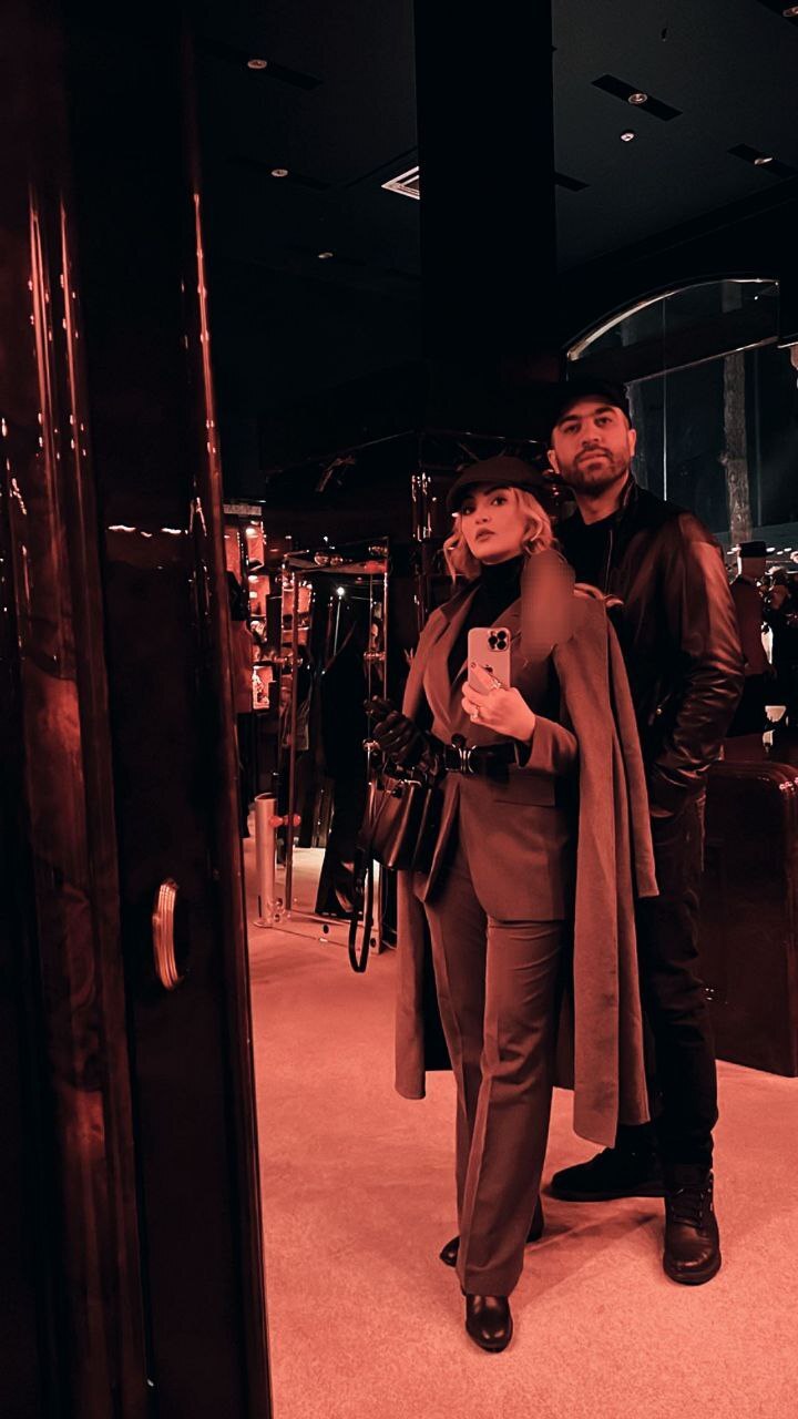 (عکس) تیپ متفاوت نیلوفر پارسا در کنار همسرش