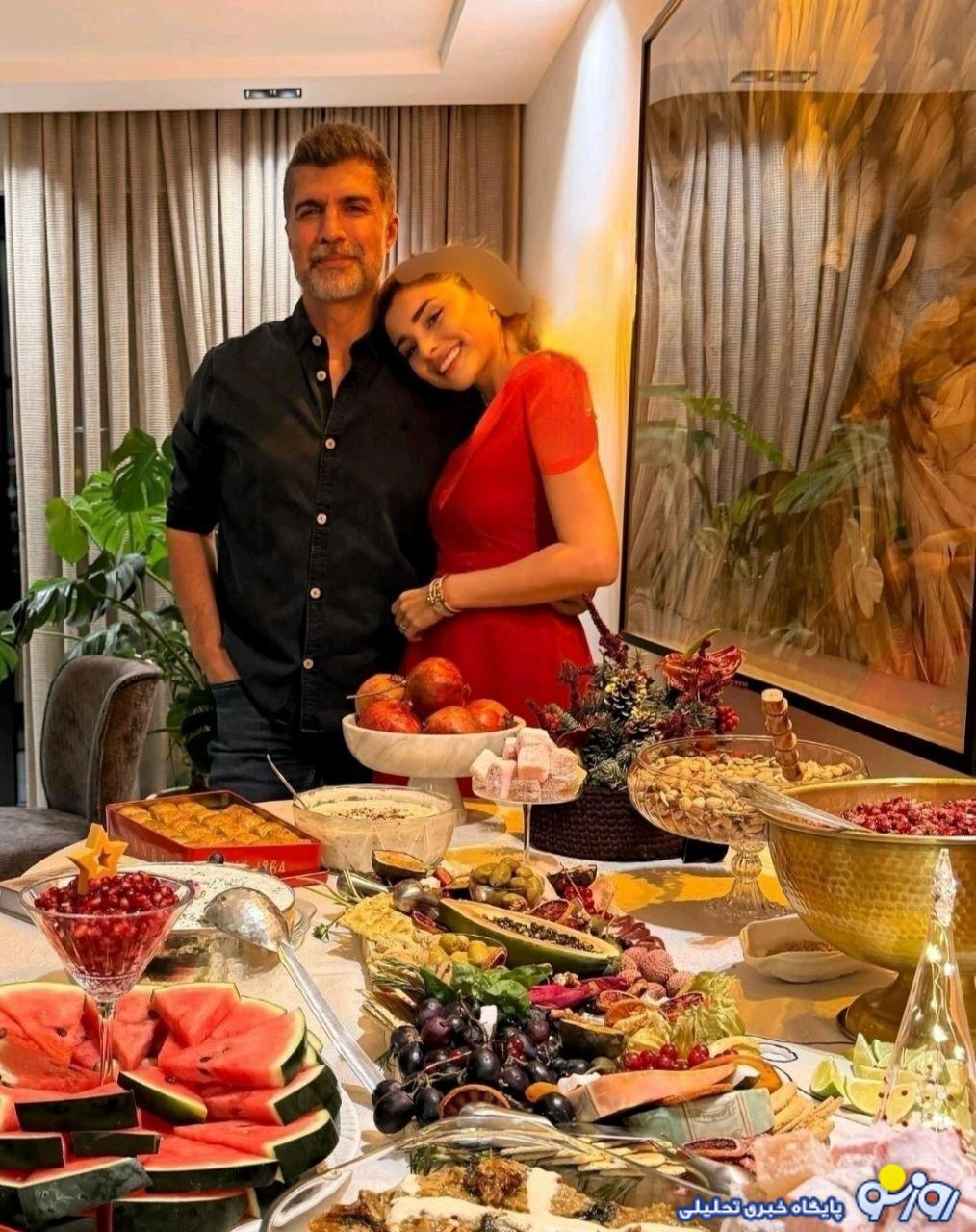 عکسی از اوزجان دنیز بازیگر و خواننده مشهور ترک با چیدمان شیک شب یلدا! عکسی از اوزجان دنیز بازیگر و خواننده مشهور ترک با چیدمان شیک شب یلدا!