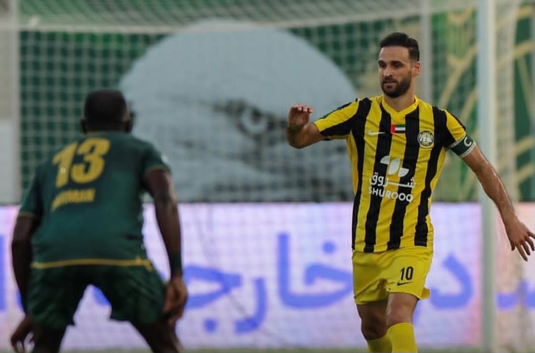 عکس از احمد نوراللهی هافبک ایرانی کلبا در لیگ امارات