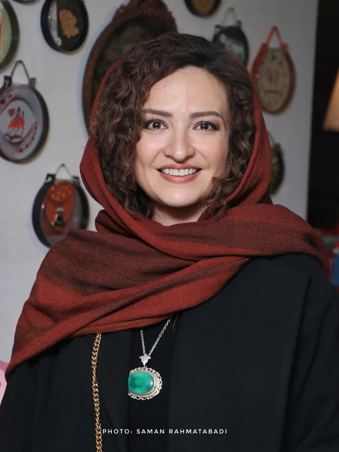 (عکس) گلاره عباسی با استایل خاص و گردنبند زمردین در رونمایی از کتاب شبنم مقدمی (عکس) گلاره عباسی با استایل خاص و گردنبند زمردین در رونمایی از کتاب شبنم مقدمی