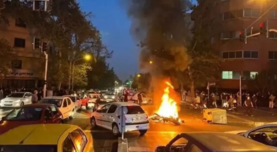 اظهارات تکان دهنده وزیر خزانهداری آمریکا درمورد علت گرانی دلار در ایران اظهارات تکان دهنده وزیر خزانهداری آمریکا درمورد علت گرانی دلار در ایران