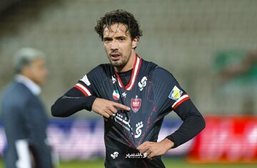 بازیکن پرسپولیس خطاب به اوسمار: بمان و تیم را قهرمان کن! بازیکن پرسپولیس خطاب به اوسمار: بمان و تیم را قهرمان کن!