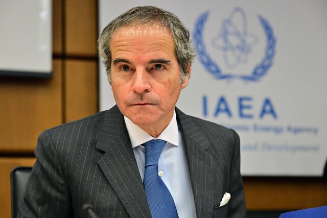 گروسی درباره مذاکرات ایران و آمریکا: یا توافقی خواهیم داشت که همه چیز را پوشش دهد و یا اینکه توافقی نخواهیم داشت / دسترسی به سایتهای مورد حمله در ایران بخشی از موضوعاتی است که بر سر آنها درحال گفتوگو هستیم / برای اینکه توافقی وجود داشته باشد، ما باید بررسی کنیم که چه چیزی آنجاست و وضعیت چیست / طرفین «حس فوریت» را درک میکنند گروسی درباره مذاکرات ایران و آمریکا: یا توافقی خواهیم داشت که همه چیز را پوشش دهد و یا اینکه توافقی نخواهیم داشت / دسترسی به سایتهای مورد حمله در ایران بخشی از موضوعاتی است که بر سر آنها درحال گفتوگو هستیم / برای اینکه توافقی وجود داشته باشد، ما باید بررسی کنیم که چه چیزی آنجاست و وضعیت چیست / طرفین «حس فوریت» را درک میکنند