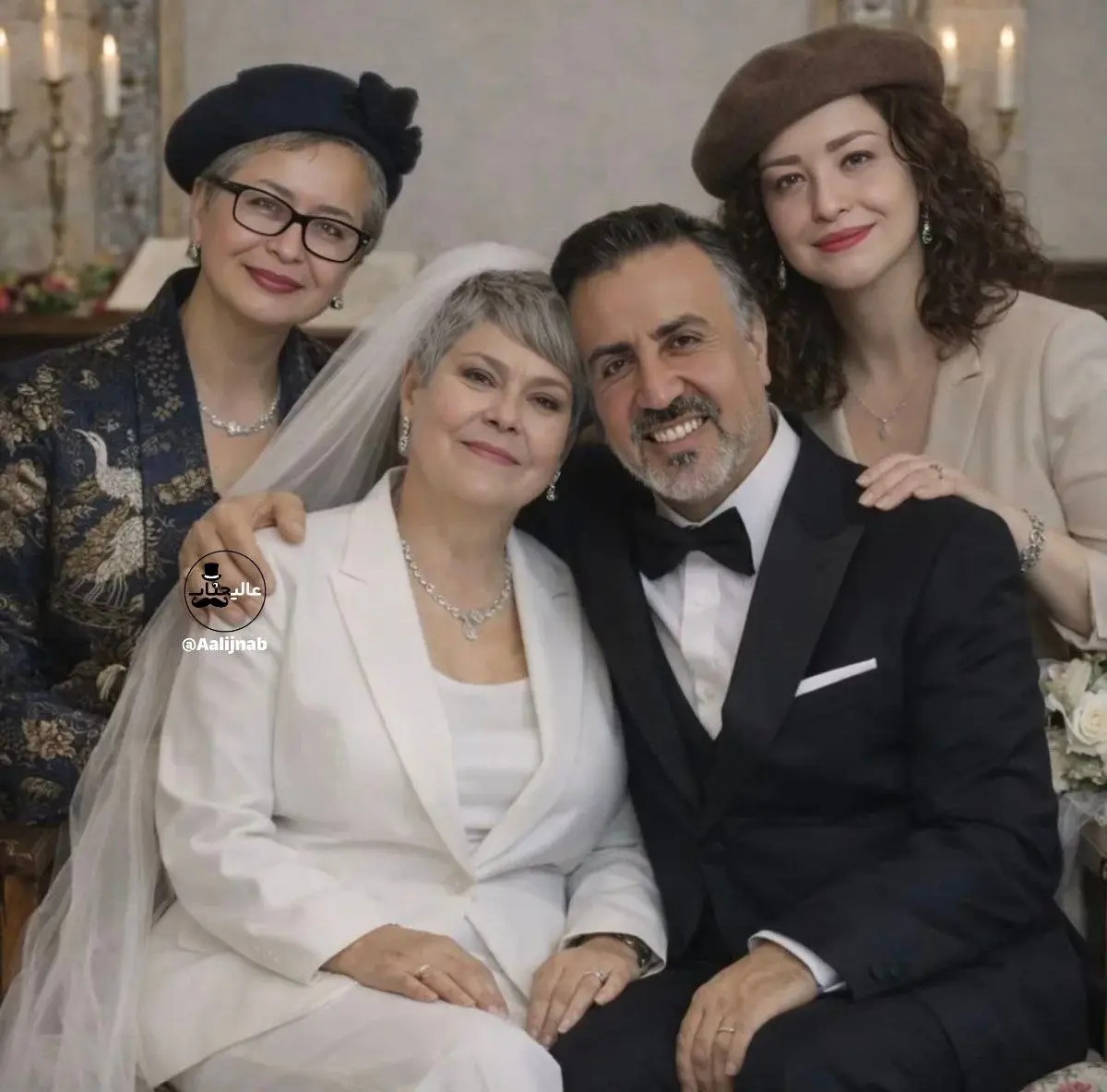 حضور سحر دولتشاهی، مهراوه شریفینیا و مادرش در عروسی مهرانه مهینترابی! حضور سحر دولتشاهی، مهراوه شریفینیا و مادرش در عروسی مهرانه مهینترابی!