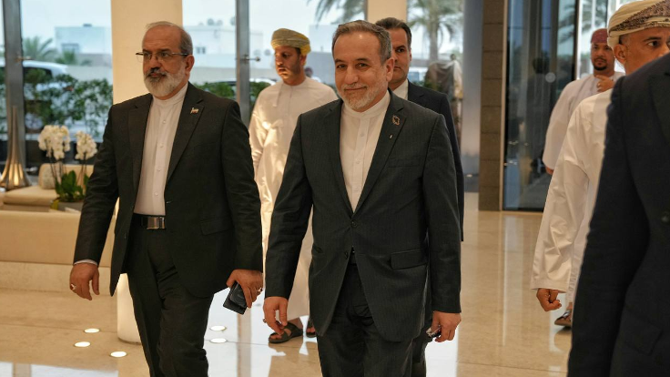 اگر ایران تا ۴۸ ساعت دیکر، طرحی مکتوب و دقیق برای توافق ارسال کنپ، ویتکاف و کوشنر آمادهاند دور دیگری از مذاکرات را روز جمعه در ژنو برگزار کنند / دولت ترامپ و ایران ممکن است درباره امکان دستیابی به یک توافق موقت پیش از توافق هستهای بحث کنند اگر ایران تا ۴۸ ساعت دیکر، طرحی مکتوب و دقیق برای توافق ارسال کنپ، ویتکاف و کوشنر آمادهاند دور دیگری از مذاکرات را روز جمعه در ژنو برگزار کنند / دولت ترامپ و ایران ممکن است درباره امکان دستیابی به یک توافق موقت پیش از توافق هستهای بحث کنند