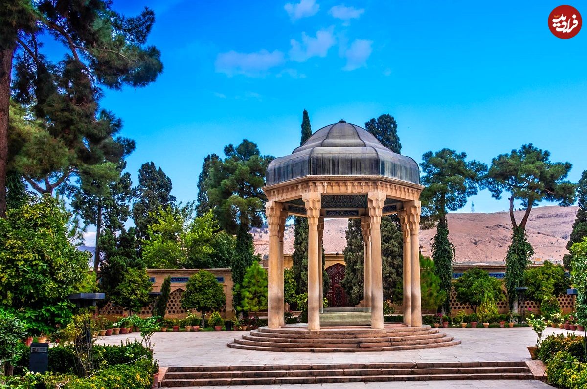 فال حافظ امروز دوشنبه 15 اردیبهشت ماه 1404 فال حافظ امروز دوشنبه 15 اردیبهشت ماه 1404