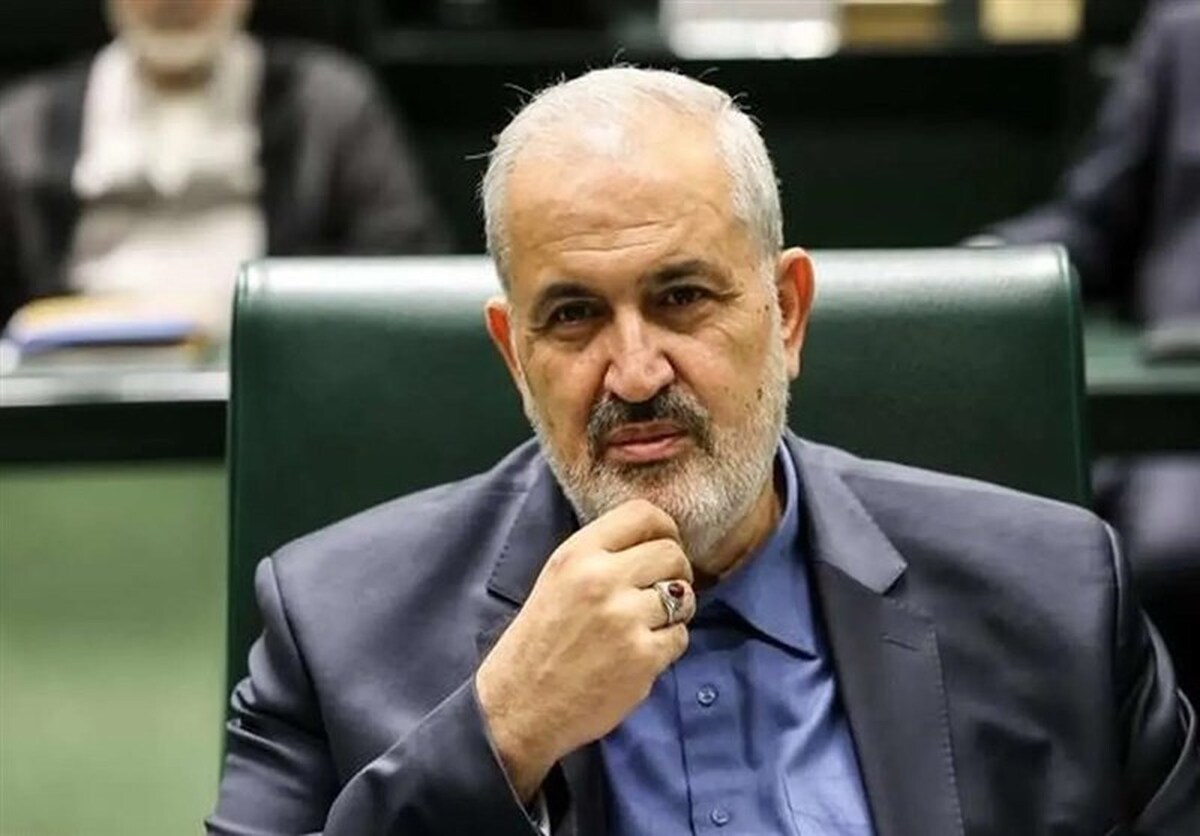 درآمد و سود صادرات برق بیشتر از توزیع آن در صنایع است!