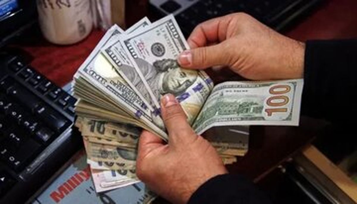 قیمت دلار و سایر ارزها ۳ اردیبهشت ۱۴۰۴؛ ریزش تاریخی قیمت دلار ادامه دار شد