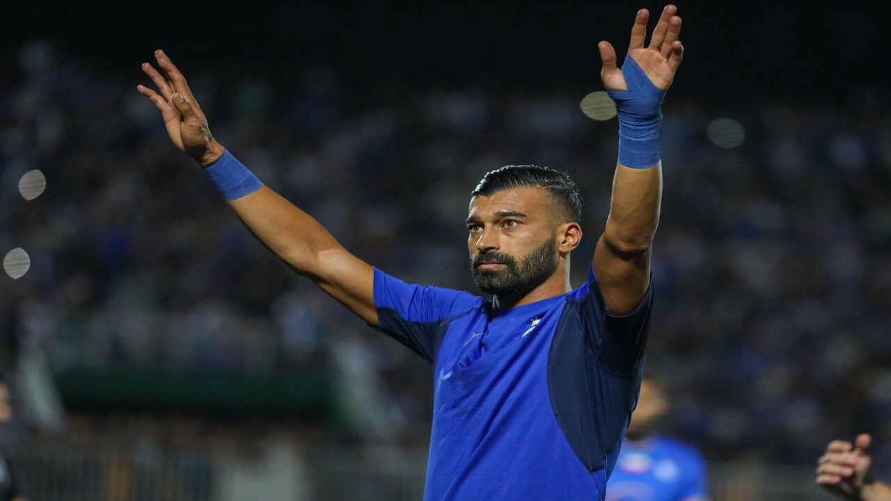 رامین رضاییان یک سال دیگر با استقلال تمدید کرد رامین رضاییان یک سال دیگر با استقلال تمدید کرد