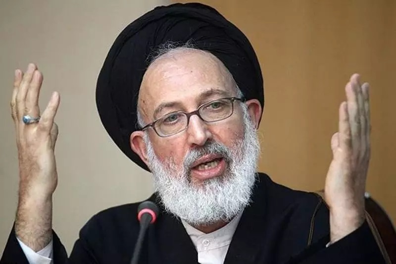 انتقاد آیت‌الله ایازی از شبیه‌سازی جهنم در گیلان: امروز مردم از مشکلات اقتصادی، فقر، ناکارآمدی، کمبود برق و گاز، مشکلات آب و ده‌ها مسئله رنج می‌کشند؛ بعد می‌خواهید رنج بیشتری به آنها تحمیل کنید / همین‌ها به تنهایی جهنم است / برخی قبلا در همه چیز وارد شده‌اند، در اقتصاد، سیاست و فرهنگ؛ حالا در دین هم می‌خواهند وارد شوند