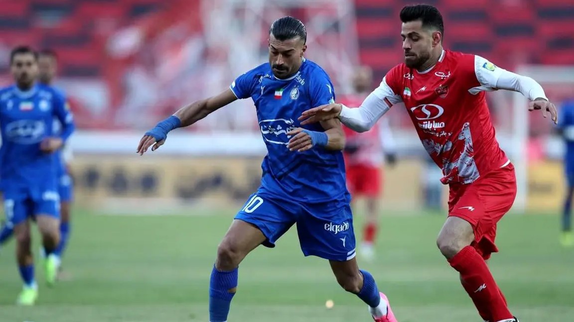 رامین رضاییان مدافع راست استقلال تهران و تیم ملی ایران - بازیکن سابق سپاهن اصفهان و پرسپولیس تهران - لیگ برتر ایران