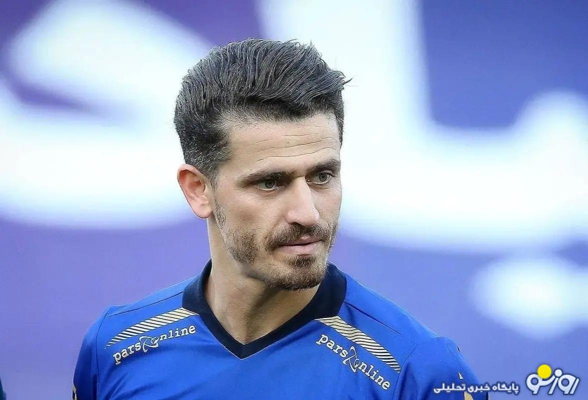 به هم ریختن کافه فوتبالیست معروف توسط لباس شخصی ها!