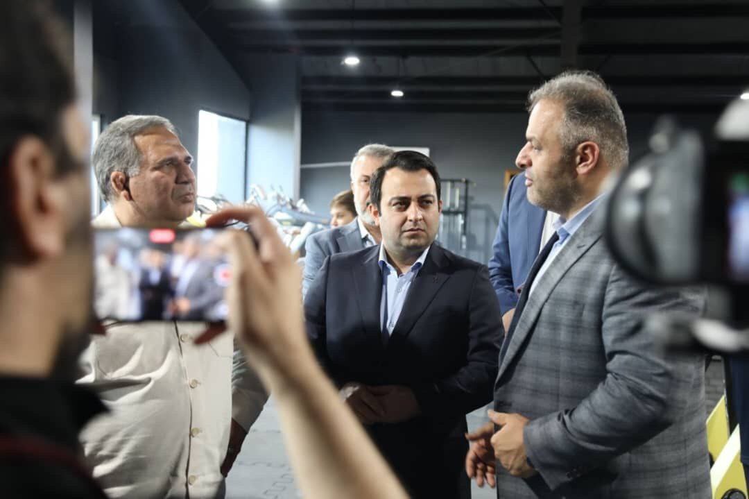 رئیس کمیسیون اقتصادی مجلس و مدیرعامل بانک صادرات ایران در اردوی ملیپوشان وزنهبرداری رئیس کمیسیون اقتصادی مجلس و مدیرعامل بانک صادرات ایران در اردوی ملیپوشان وزنهبرداری