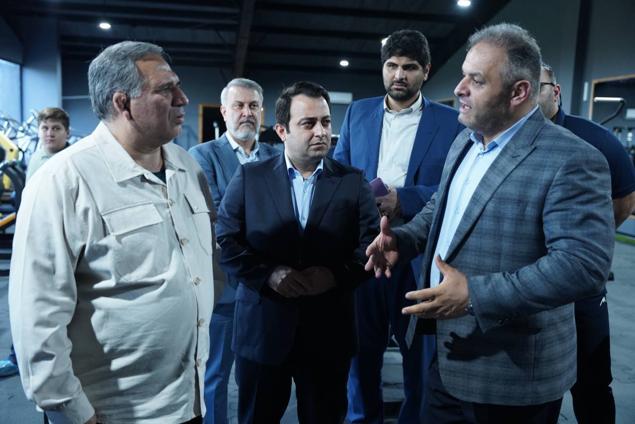 رئیس کمیسیون اقتصادی مجلس و مدیرعامل بانک صادرات ایران در اردوی ملیپوشان وزنهبرداری رئیس کمیسیون اقتصادی مجلس و مدیرعامل بانک صادرات ایران در اردوی ملیپوشان وزنهبرداری