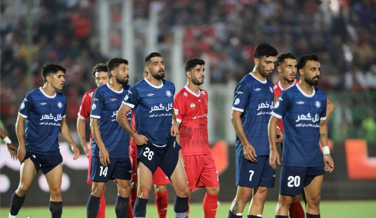 توضیح بازیکن گل گهر در مورد درگیری اش با کاپیتان پرسپولیس توضیح بازیکن گل گهر در مورد درگیری اش با کاپیتان پرسپولیس