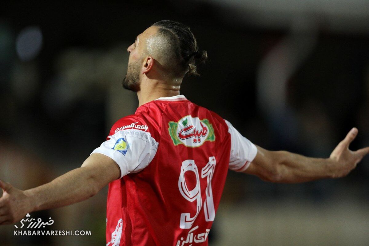 بهشت پرسپولیس برای مهاجم ترک/ تسویه حساب ۴۰۰ هزار دلاری با سردار دورسون بهشت پرسپولیس برای مهاجم ترک/ تسویه حساب ۴۰۰ هزار دلاری با سردار دورسون