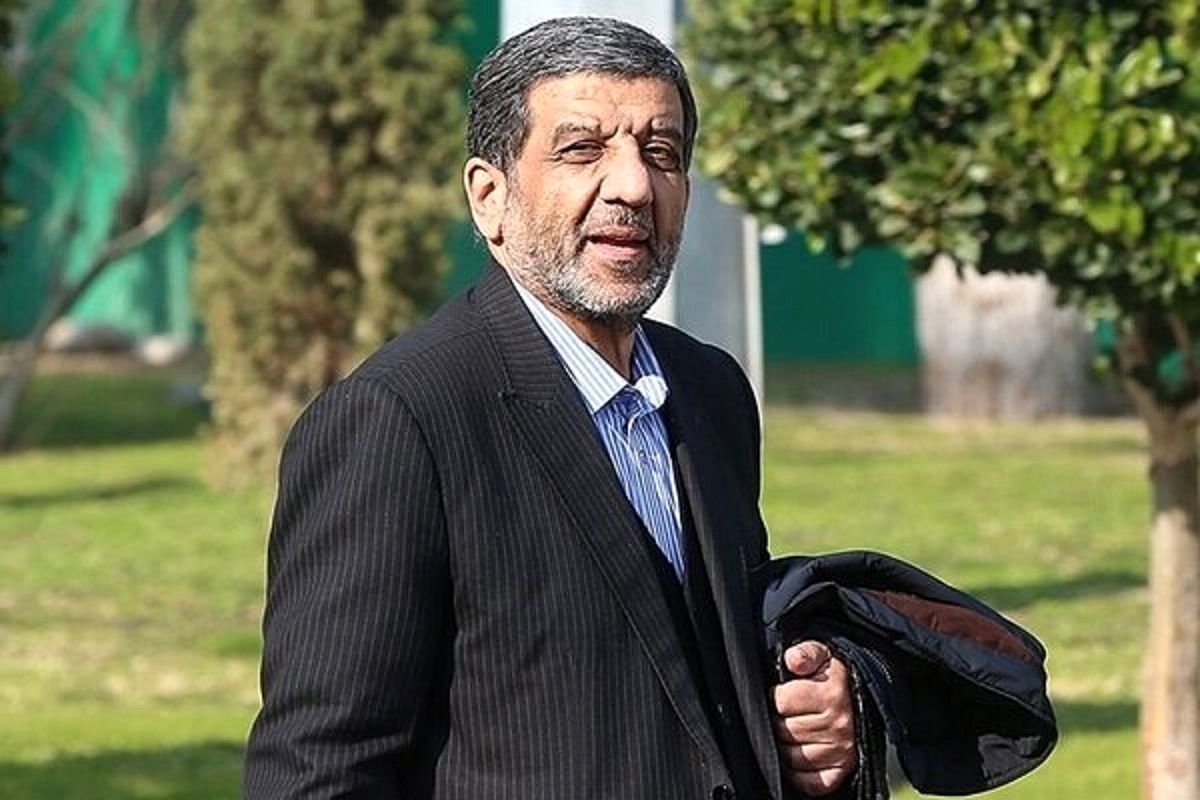 ضرغامی: این‌روزها با بعضی که دوزار مسئولیتی دارند تماس می‌گیریم، می گویند دیگر موبایل ندارند، یا محل استقرارشان معلوم نیست! اوضاع را برای مسئولین اجرایی و سیاسی، عادی اعلام کنید/ حفاظت شخصیت‌ها هم جز برای معدود افراد خاص باید یکسره جمع شود