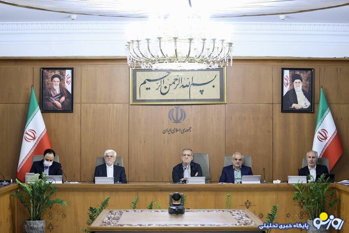 تخریب دولت پزشکیان فوایدی هم برای کشور دارد؟