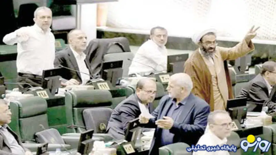 نمایندگان خواستار «تغییر استراتژیک» در سیاست هستهای کشور شدهاند! نمایندگان خواستار «تغییر استراتژیک» در سیاست هستهای کشور شدهاند!