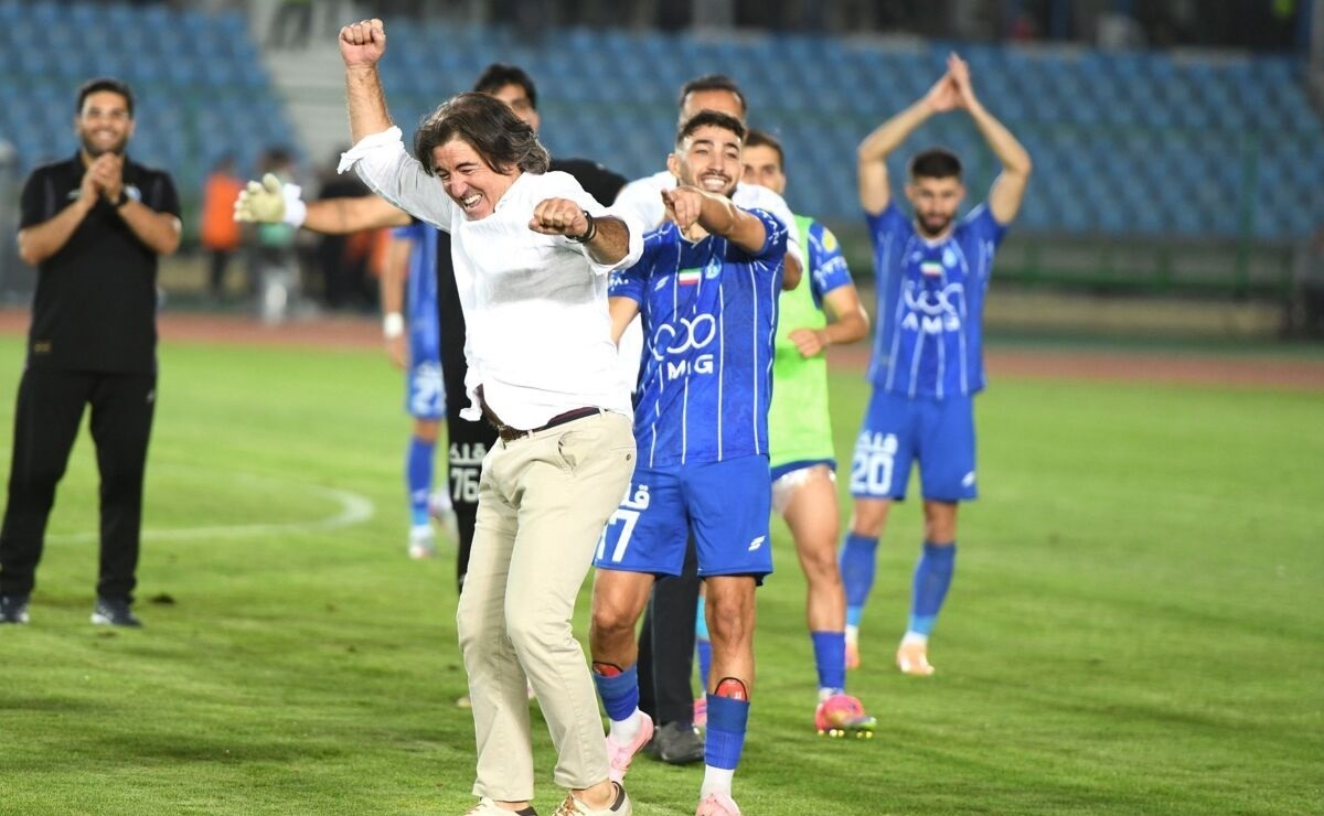 سرمربی استقلال ایرانی بود اخراج شده بود!