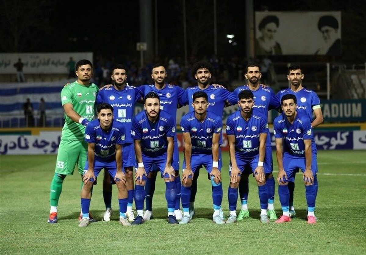 حریف پرسپولیس حاضر به تمرین نشد/ هر کس میخواهد با پرسپولیس بازی کند، به فرودگاه بیاید! حریف پرسپولیس حاضر به تمرین نشد/ هر کس میخواهد با پرسپولیس بازی کند، به فرودگاه بیاید!