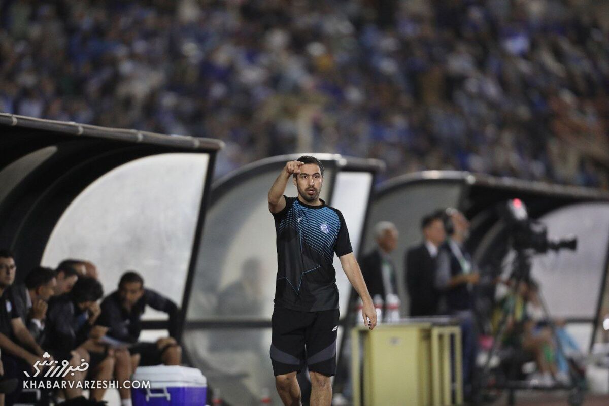 خسرو حیدری سرمربی استقلال شد! خسرو حیدری سرمربی استقلال شد!