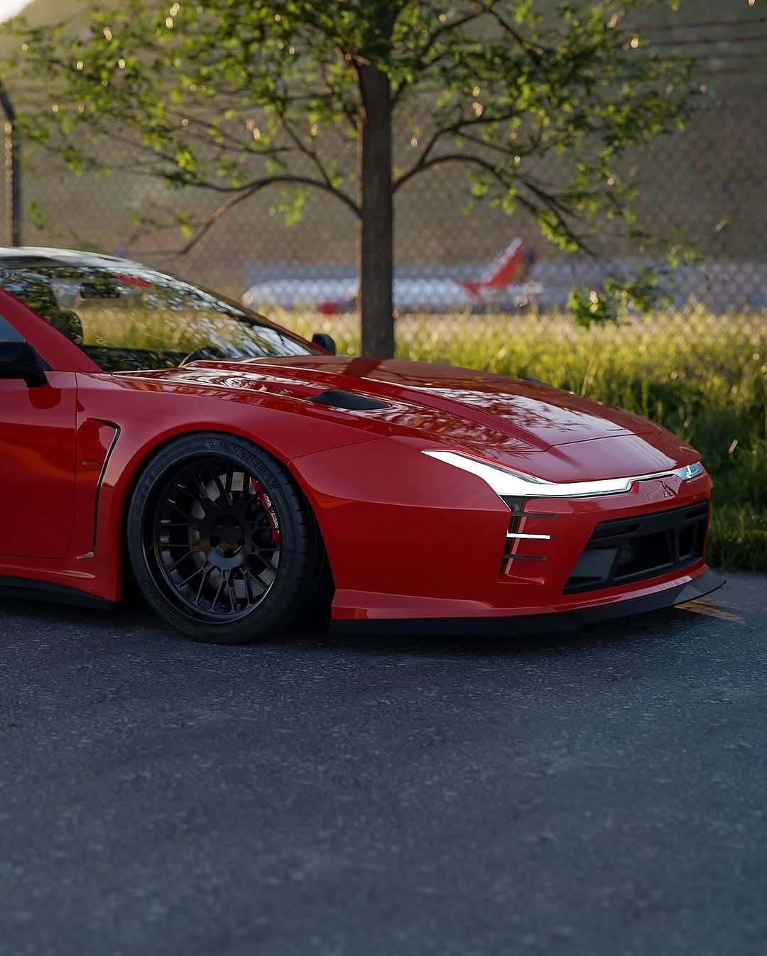 تصویری کامپیوتری و رندر شده از طرح مفهومی میتسوبیشی ۳۰۰۰GT با بازطراحی مدرن، بدنه عریض، چراغهای LED و رینگهای مشکی، که توسط روستیسلاو پروکوپ به عنوان یک سوپر GT برای سال ۲۰۲۵ بازآفرینی شده است.