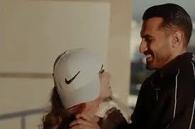 کلیپ عروسی سعید کریمی و همسرش در ورزشگاه شر شد: بازیکن ملوان خواهان حذف فیلمش شد! کلیپ عروسی سعید کریمی و همسرش در ورزشگاه شر شد: بازیکن ملوان خواهان حذف فیلمش شد!