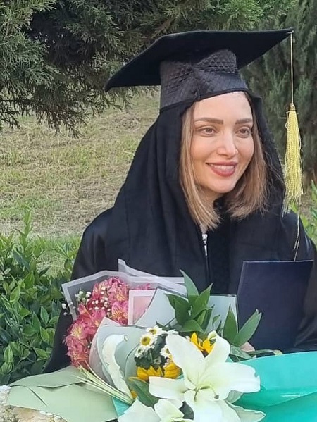 بهنوش طباطبایی در جشن فارغ التحصیلی دکترایش (عکس)