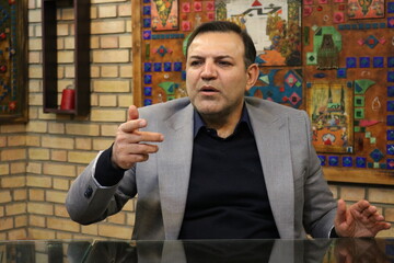 عزیزی خادم گزینه مدیرعاملی استقلال؟/او نفر صدم هم نیست!