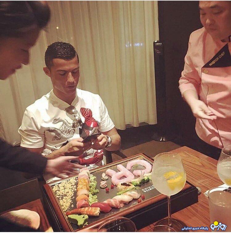 گرانترین غذای تاریخ به مبلغ؛ ۴۵۰،۰۰۰،۰۰۰،۰۰۰ تومان چه کسانی میل کردند؟! نوش جان!