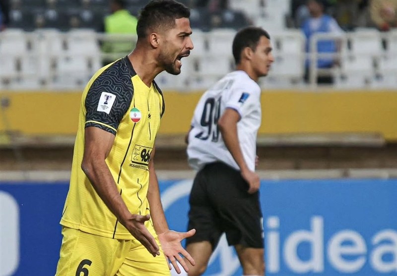 هافبک کلیدی سپاهان مصدوم شد هافبک کلیدی سپاهان مصدوم شد
