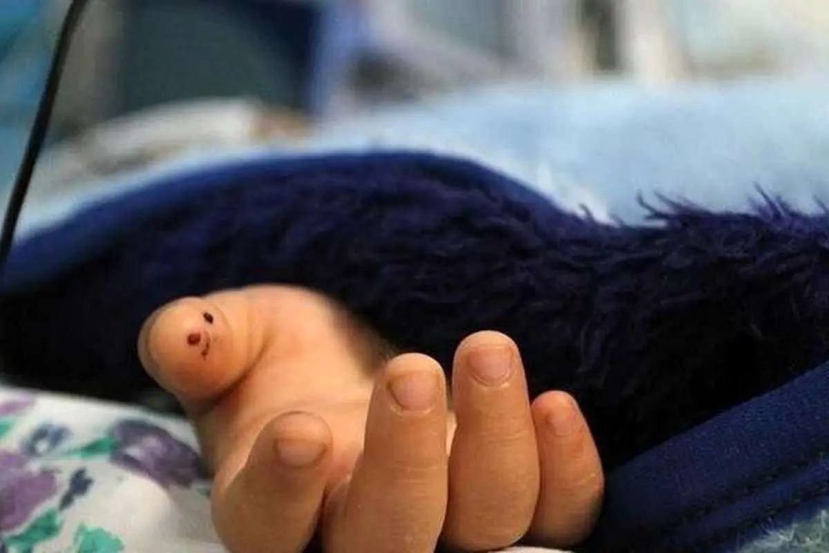 آموزش و پرورش: فوت دانشآموز ایلامی در مدرسه/ این حادثه در زمان زنگ تفریح و به صورت ناگهانی رخ داده/ عملیات احیای قلبی ریوی، نتیجهبخش نبود/ علت حادثه در دست بررسی است آموزش و پرورش: فوت دانشآموز ایلامی در مدرسه/ این حادثه در زمان زنگ تفریح و به صورت ناگهانی رخ داده/ عملیات احیای قلبی ریوی، نتیجهبخش نبود/ علت حادثه در دست بررسی است