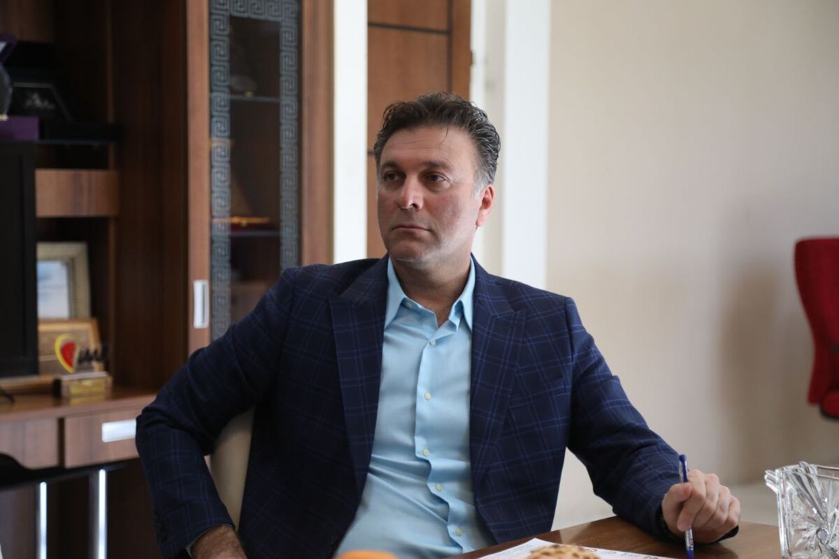 تعویض کادر فنی پرسپولیس به سود ما نیست/ نگرانی ما چمن ورزشگاه است