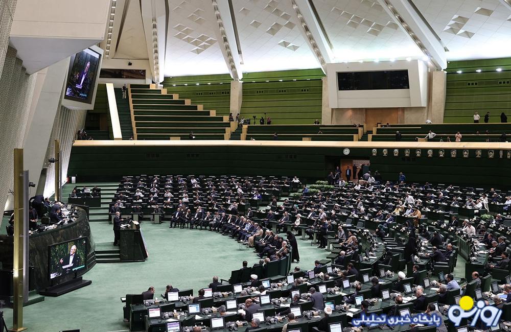 برانگیختگی و «روحانیستیزی» در خانه ملت! برانگیختگی و «روحانیستیزی» در خانه ملت!