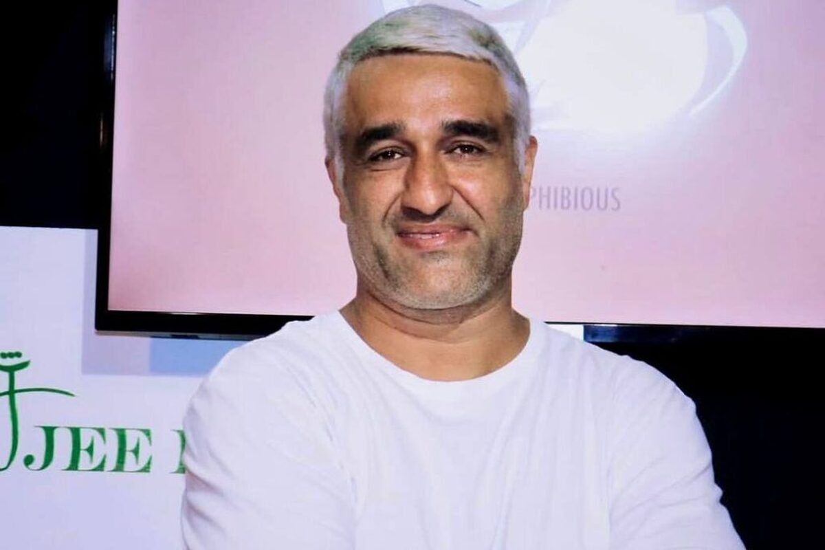 تکذیب قاطع وکیل پژمان جمشیدی؛ اظهارات شاکی و مادرش با واقعیت جلسه دادگاه مغایرت دارد تکذیب قاطع وکیل پژمان جمشیدی؛ اظهارات شاکی و مادرش با واقعیت جلسه دادگاه مغایرت دارد