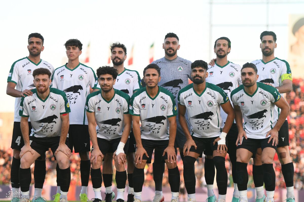 باشگاه ذوب آهن به انحلال نزدیک شد/ ۴۶۰٬۰۰۰٬۰۰۰٬۰۰۰ ضرر رسوب کرد! باشگاه ذوب آهن به انحلال نزدیک شد/ ۴۶۰٬۰۰۰٬۰۰۰٬۰۰۰ ضرر رسوب کرد!