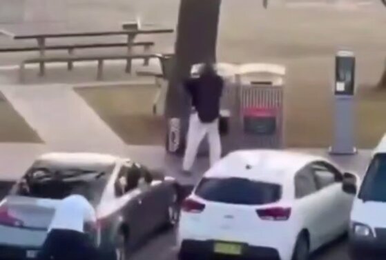 ایبیسی: یکی از مهاجمان سیدنی تحت نظر بود/ اسرائیل نمیتواند از حادثه استرالیا سوءاستفاده کند/واکنش تلآویو / انگشت اتهام به سوی ایران و مقاومت