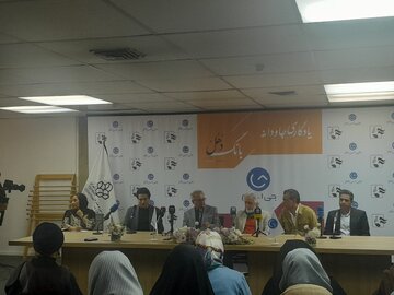 همایون شجریان: عصبانیت مردم برایم قابل درک است/ به هزار زبان گفتهام بخشی از مردم ولی گویی باز در آن شکوشبهه است همایون شجریان: عصبانیت مردم برایم قابل درک است/ به هزار زبان گفتهام بخشی از مردم ولی گویی باز در آن شکوشبهه است