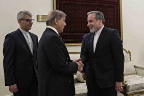 وال‌استریت ژورنال: پیشنهاد جدید ایران حاکی از آن است که بازگشایی تنگه هرمز به موازات تضمین‌های آمریکا برای توقف حملات و رفع محاصره بنادر ایران انجام شود