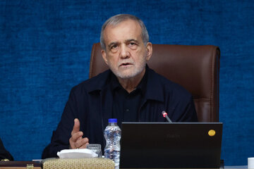 پزشکیان: هیچ کشوری با حمله نظامی تسلیم نمیشود، مگر اینکه از درون دچار اختلاف شود/ اگر مصرف آب، برق، گاز و بنزین مدیریت نشوند، با مشکل مواجه میشویم پزشکیان: هیچ کشوری با حمله نظامی تسلیم نمیشود، مگر اینکه از درون دچار اختلاف شود/ اگر مصرف آب، برق، گاز و بنزین مدیریت نشوند، با مشکل مواجه میشویم