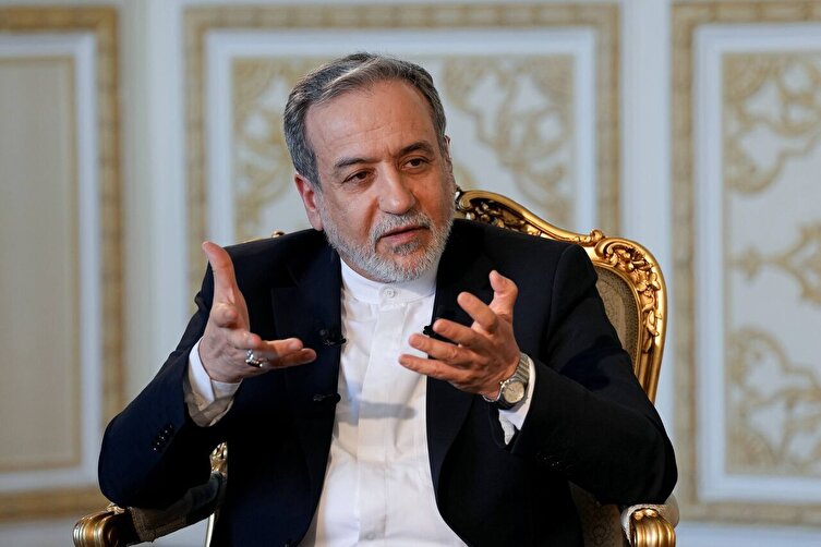 عراقچی: در مذاکرات، دو مرحله پیش‌بینی شده؛ اول یادداشت تفاهم و بعد توافق نهایی/رفع تحریم و موضوعات هسته‌ای در توافق نهایی بحث می‌شود
