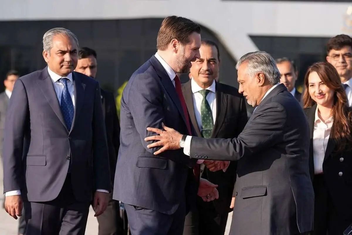 الحدث: توافق اولیه احتمالی بین ایران و آمریکا، «اعلامیه اسلام‌آباد» نام خواهد داشت/ ادعای العربیه: دور بعدی مذاکرات، ممکن است در ۵ ژوئن برگزار شود/ برای این گفت‌و‌گو‌ها روسای هیئت‌ها اعزام می‌شوند