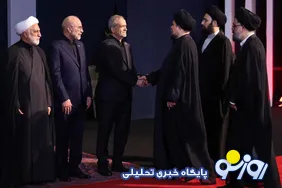 زمان حضور حسن خمینی در حضور تابوت رهبری چه آیه‌ای خوانده شد که مراسم را نیمه کاره ترک کرد!