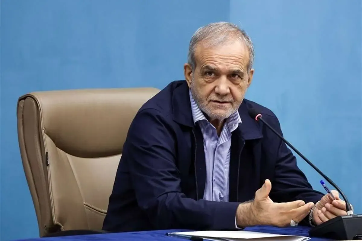 پزشکیان: دستگاه‌های دولتی یک روز در هفته را به عنوان «روز بدون خودرو» در دستور کار قرار دهند