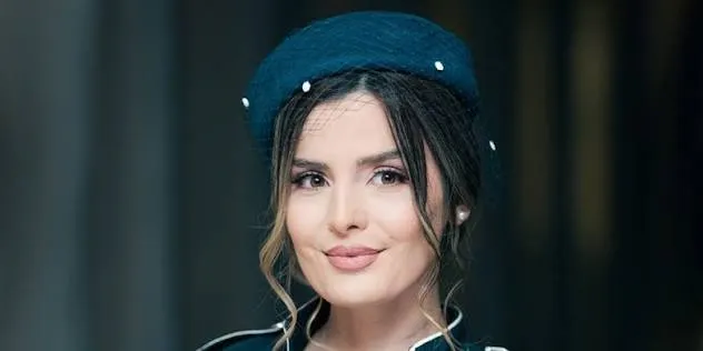 استایل متفاوت غزاله اکرمی در ترکیه جلب توجه کرد